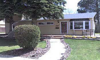 1st image of 1010 E Baker St