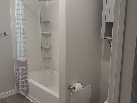 4th image of 1940 Prospector Ave #112