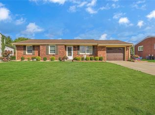 130 Columbia Dr, Aliquippa, PA