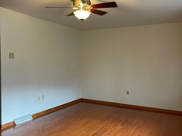 169 Stanford Rd — Photo 13