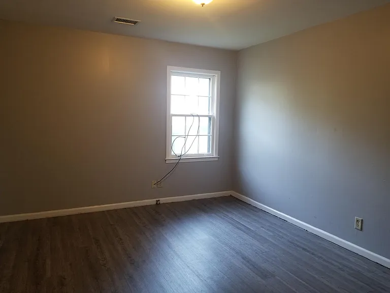 4825 Rolling Fields Dr — Photo 7