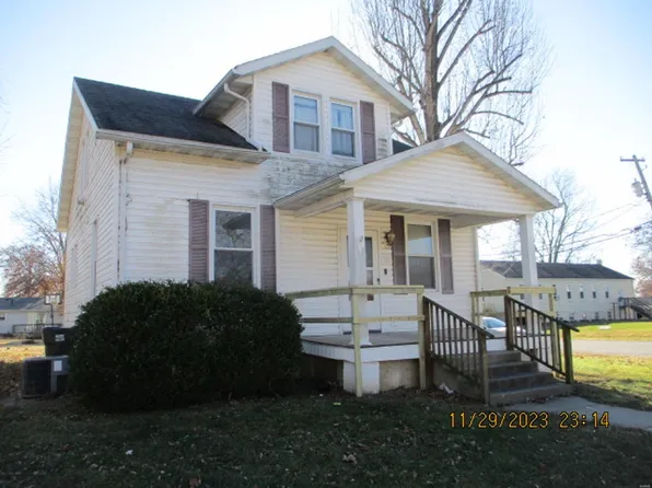 902 Belsha St, New Athens, IL 62264