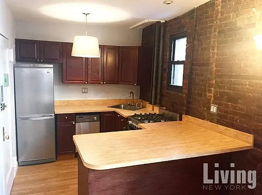 Rented by Living New York | media 9