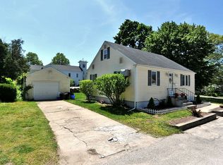 7 Dawes St, West Warwick, RI 02893