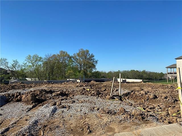 1st image of 4405 NE 88th St