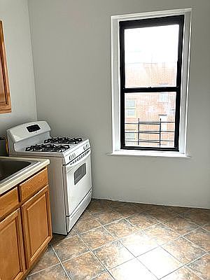 5th image of 73 Vermilyea Ave APT A55