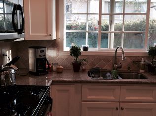 918 E Park Ln, Santa Ana, CA 92705
