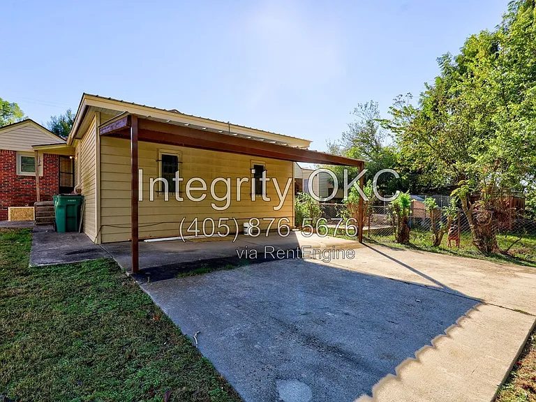 1713 N Page Ave — Photo 41