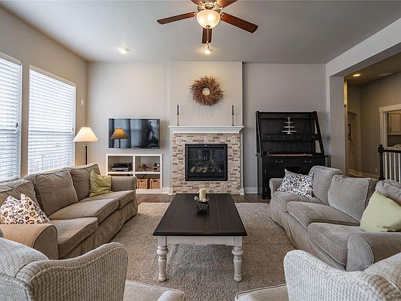 3rd image of 11761 S Breeze Grass Way