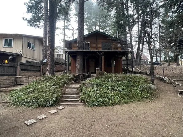 2405 Whispering Pines Dr, Running Springs, CA 92382