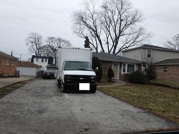 2nd image of 15925 Lockwood Ave