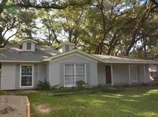 10300 Oak Ln, Grand Bay, AL 36541