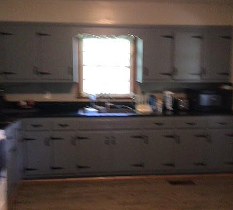 2nd image of 3301 Greenwood Dr