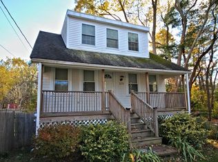 272 Central St, Rockland, MA 02370