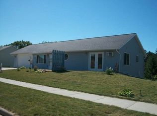 205 Thomas Rd, Reedsburg, WI 53959
