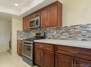 9429 Fairgrove Ln, San Diego, CA 92129