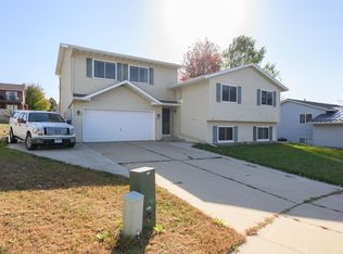 2016 27th St SE, Rochester, MN 55904