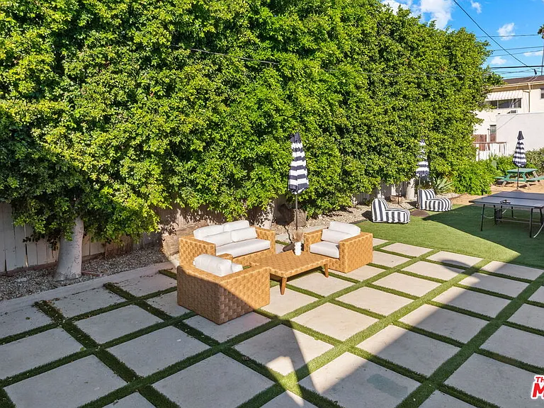 1224 N Ogden Dr — Photo 50