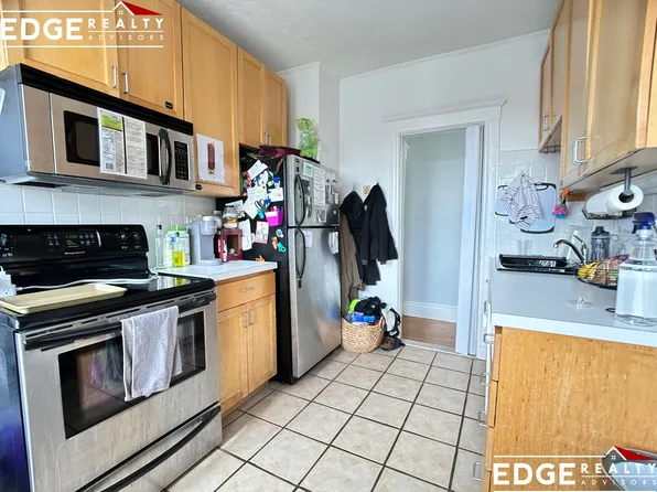 1746 Commonwealth Ave APT 12A, Brighton, MA 02135