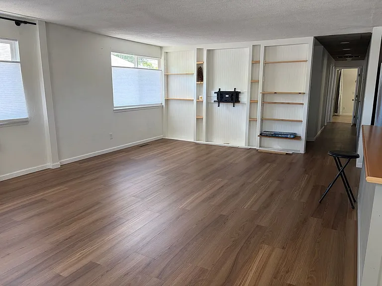 210 Rawhide Way — Photo 2