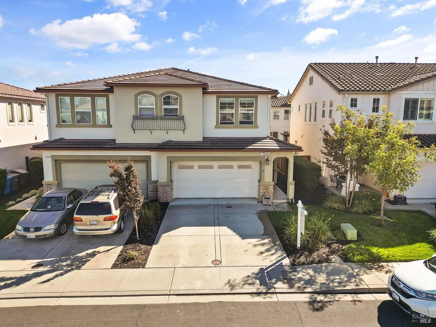 1079 Portofino Ave Modern 3BR/2.5BA with Solar, Available Now — Photo 3