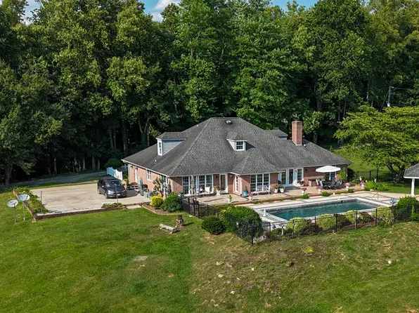 464 Black Jack Rd, Stuart, VA 24171