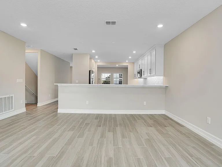 5351 Bridge St — Photo 16