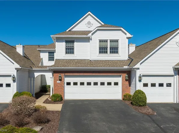 3733 E Lake Rd, Sheffield Lake, OH 44054