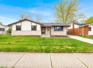 30586 Cherry Ave, Romulus, MI 48174