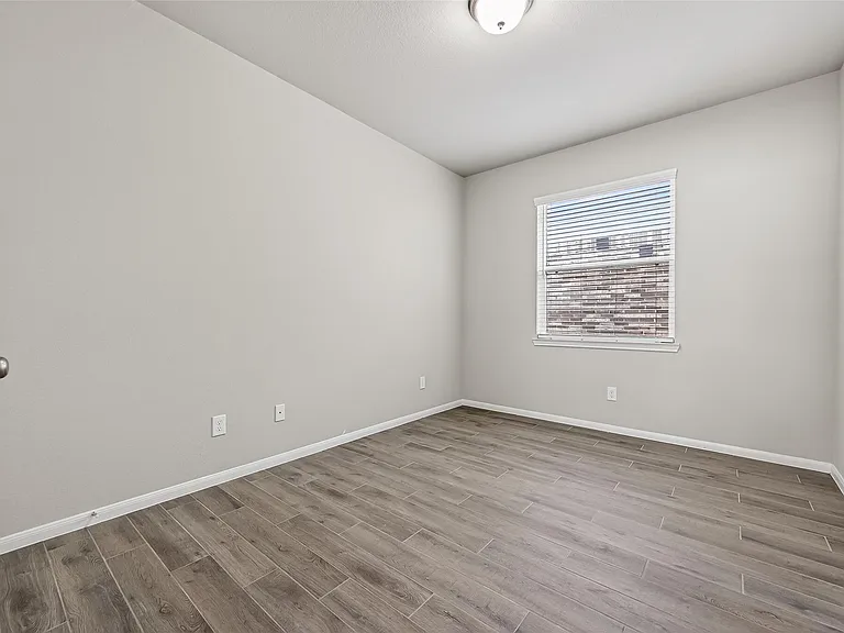 11676 Whirlaway Dr — Photo 28