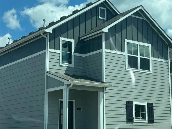 324 E Park Pl, Andover, KS 67002