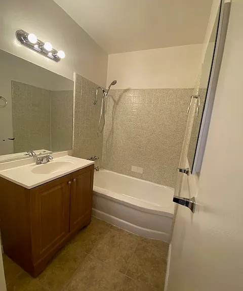 Rancho Mirage Villa Apartments — Photo 24