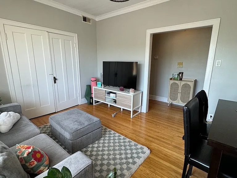 2912 N Albany Ave #3W — Photo 6