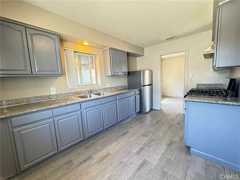 1468 Sepulveda Ave — Photo 6