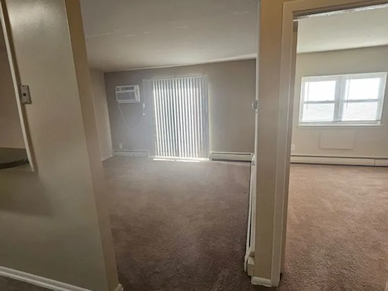 Providence Manor Apartments — Photo 9