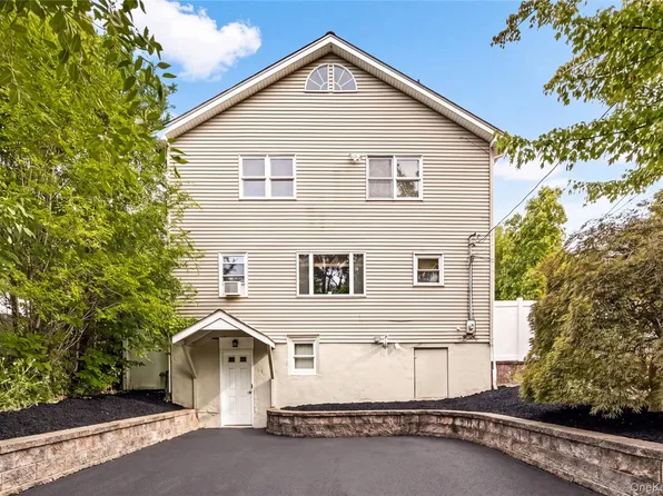 6 Ursa Avenue, Greenwood Lake, NY 10925