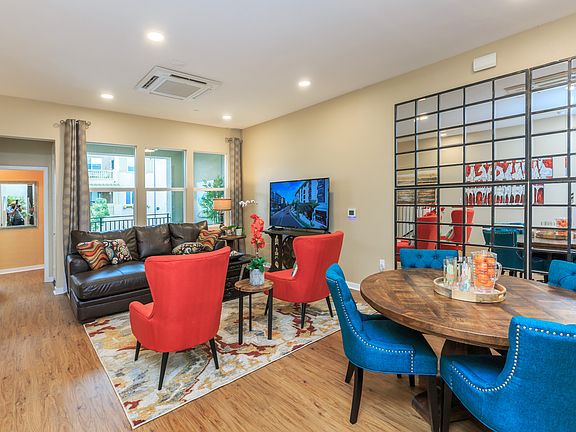 5th image of 590-610 Winchester Dr #79f86ac32