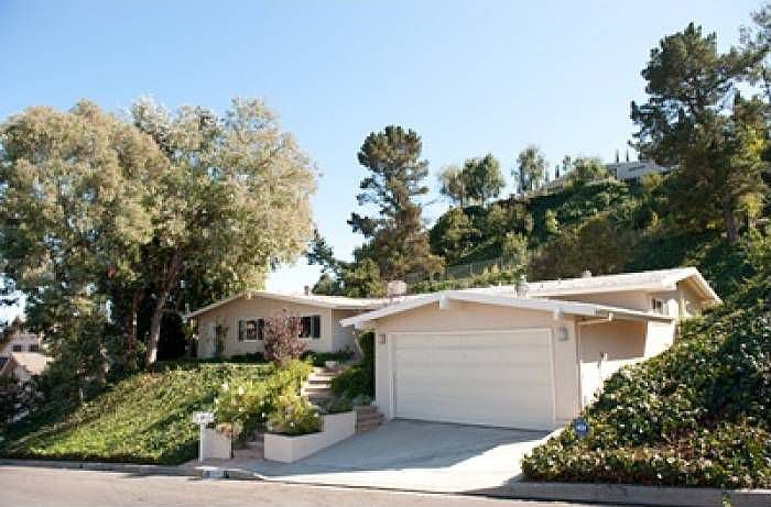 Hollywood Hills Stunner