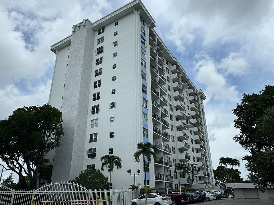 1st image of 1800 N Andrews Ave APT 3F