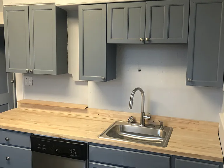 253 Vineland St — Photo 12