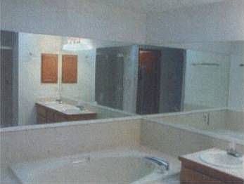 4th image of 24326 SE 41st Pl