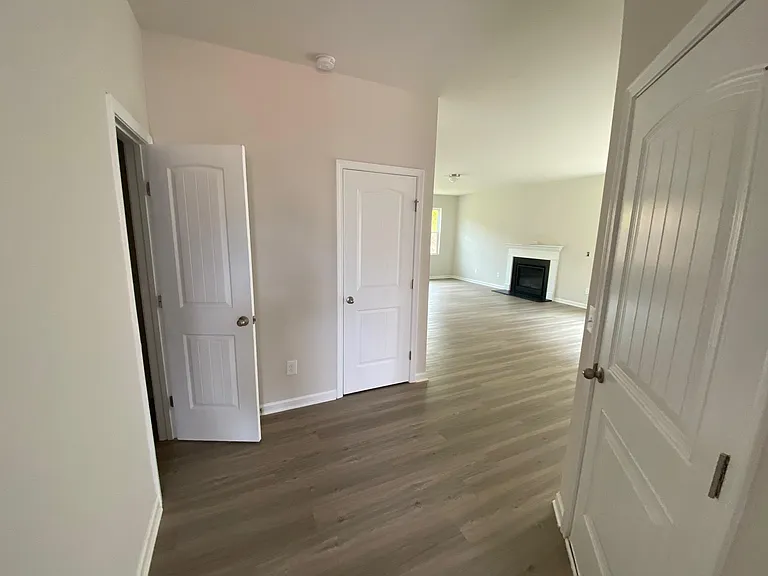 324 Aimes Dr — Photo 15