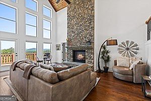 5th image of 769 Voylestown Rd