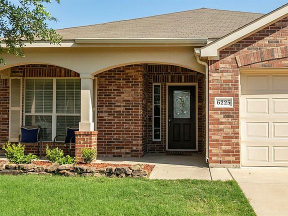 3rd image of 6225 Chalk Hollow Dr