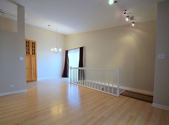 5th image of 475 Harrison Ct #475