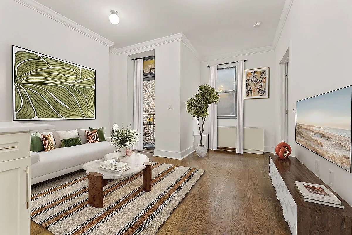 555 Lenox Ave APT 4B photo 1