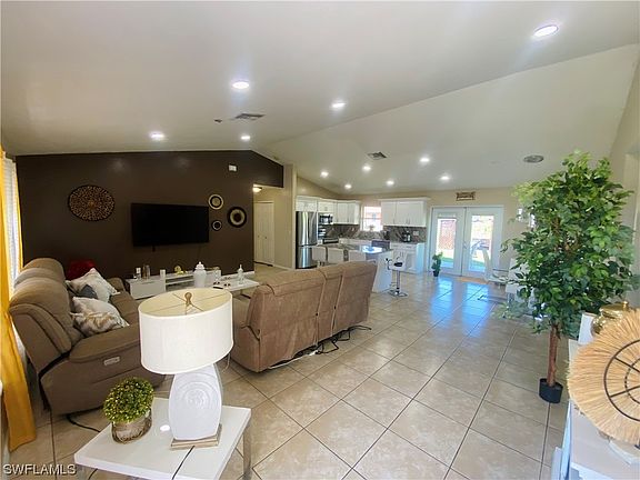 5th image of 2622 NE 20th Pl