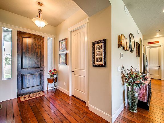 3rd image of 1855 N Livorno Way