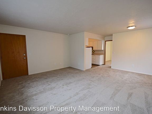 3rd image of 1311 NE 24th Ave #3304592