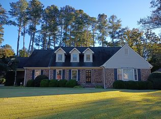 3217 Jura Dr, Fayetteville, NC 28303